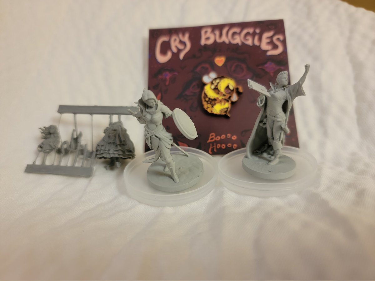 ForbiddenFae's tweet photo. GenCon loot day 2!
#gawki #1985games #stankoillustration https://t.co/yu1Azxsb3y