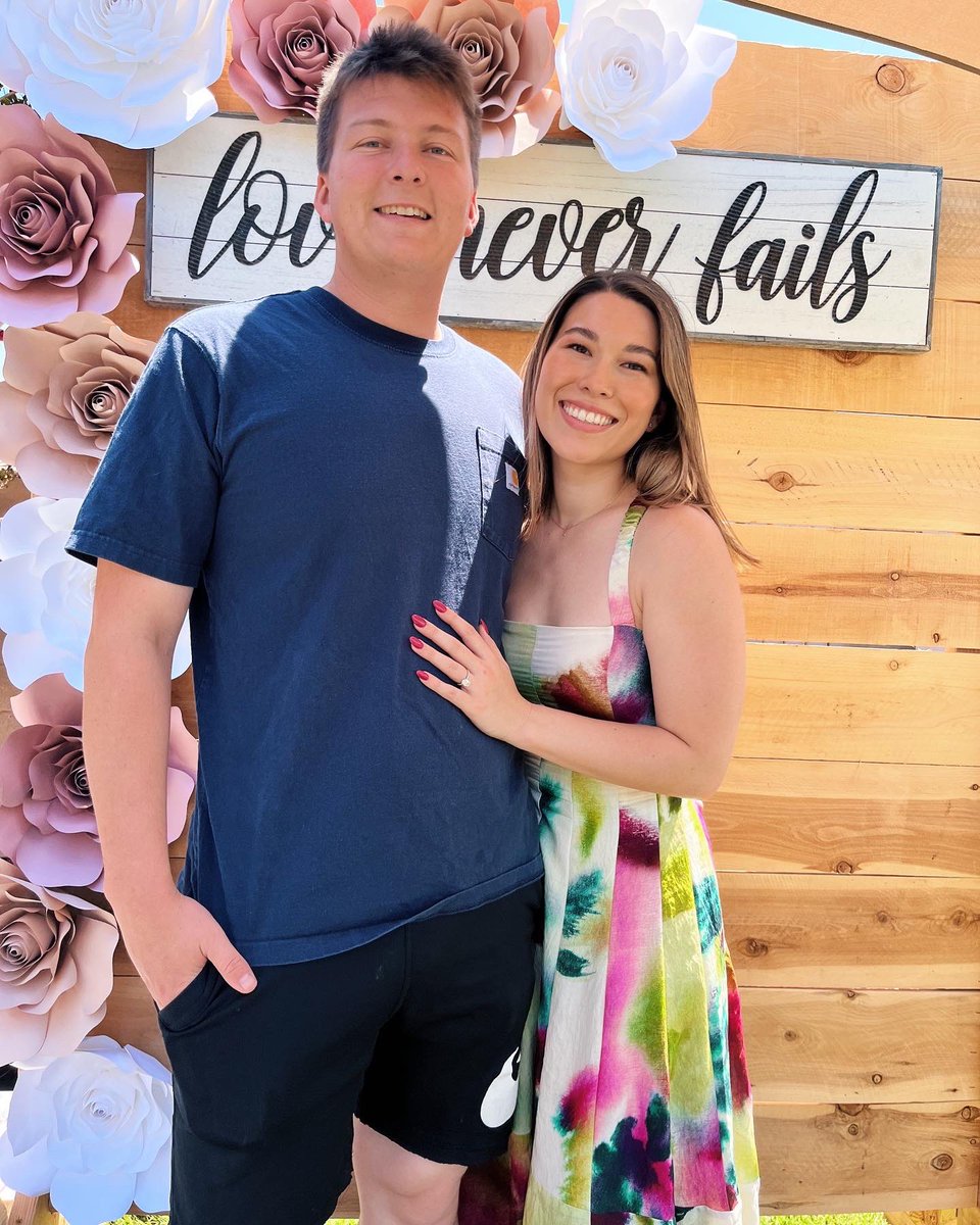 HSembritzki's tweet photo. Bridal shower fun w/ Jerod making an appearance to clean up at the end 😌🫶 https://t.co/uRIvMSYKrJ