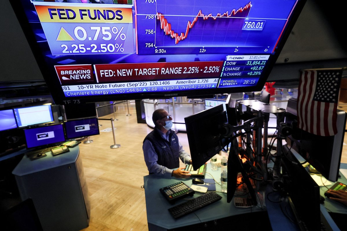 Lipper_Alpha's tweet image. For July, 96% of all closed-end funds #CEFs posted net-asset-value #NAV-based returns in the black, with 97% of equity CEFs and 95% of fixed income CEFs chalking up returns in the plus column. Insight from @TomRoseen: refini.tv/3BJwR5O #funds #fundinsights