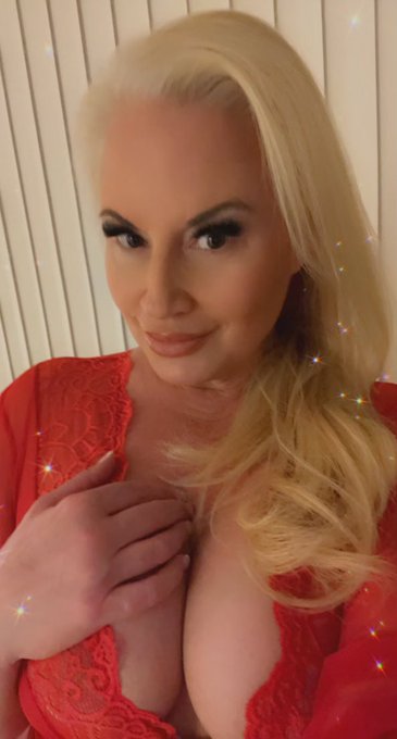 Join the exclusive new website at https://t.co/hhyDightDE. FREE FULL LENGTH VIDEO ON DISPLAY AT ALL TIMES