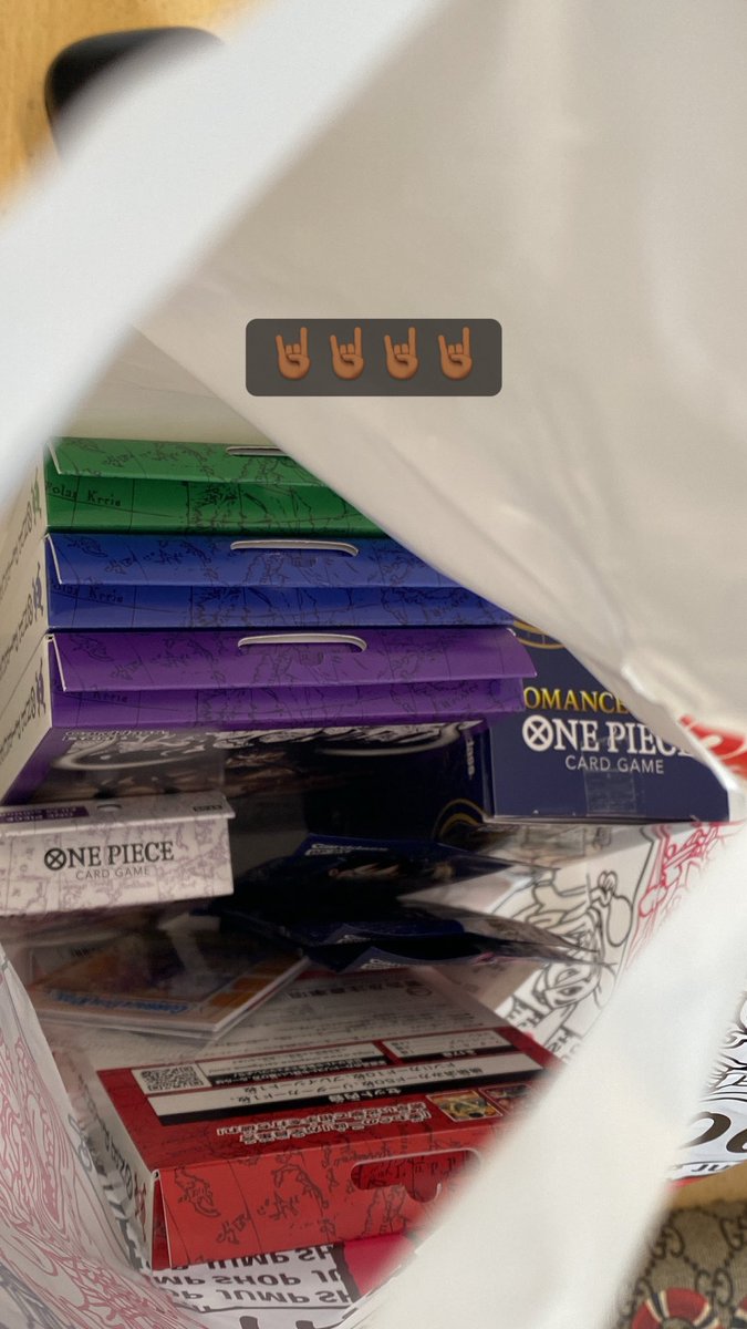 urusaiboy_Randy's tweet image. I was able to get all of this at the jump shop right before my shift 🤘🏾🤘🏾 #ONEPIECE #Starterdeck #ONEPIECEFILMRED #onepiececardgame