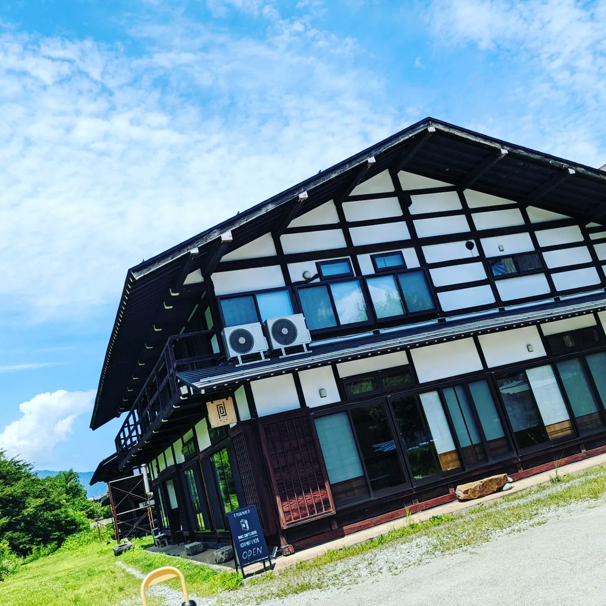 Fal_0404's tweet photo. #ichimaruichi
外観も内装もオシャレすぎるぜい……やばいぜい……
※撮影許可済み https://t.co/mKpX9t5Wk0