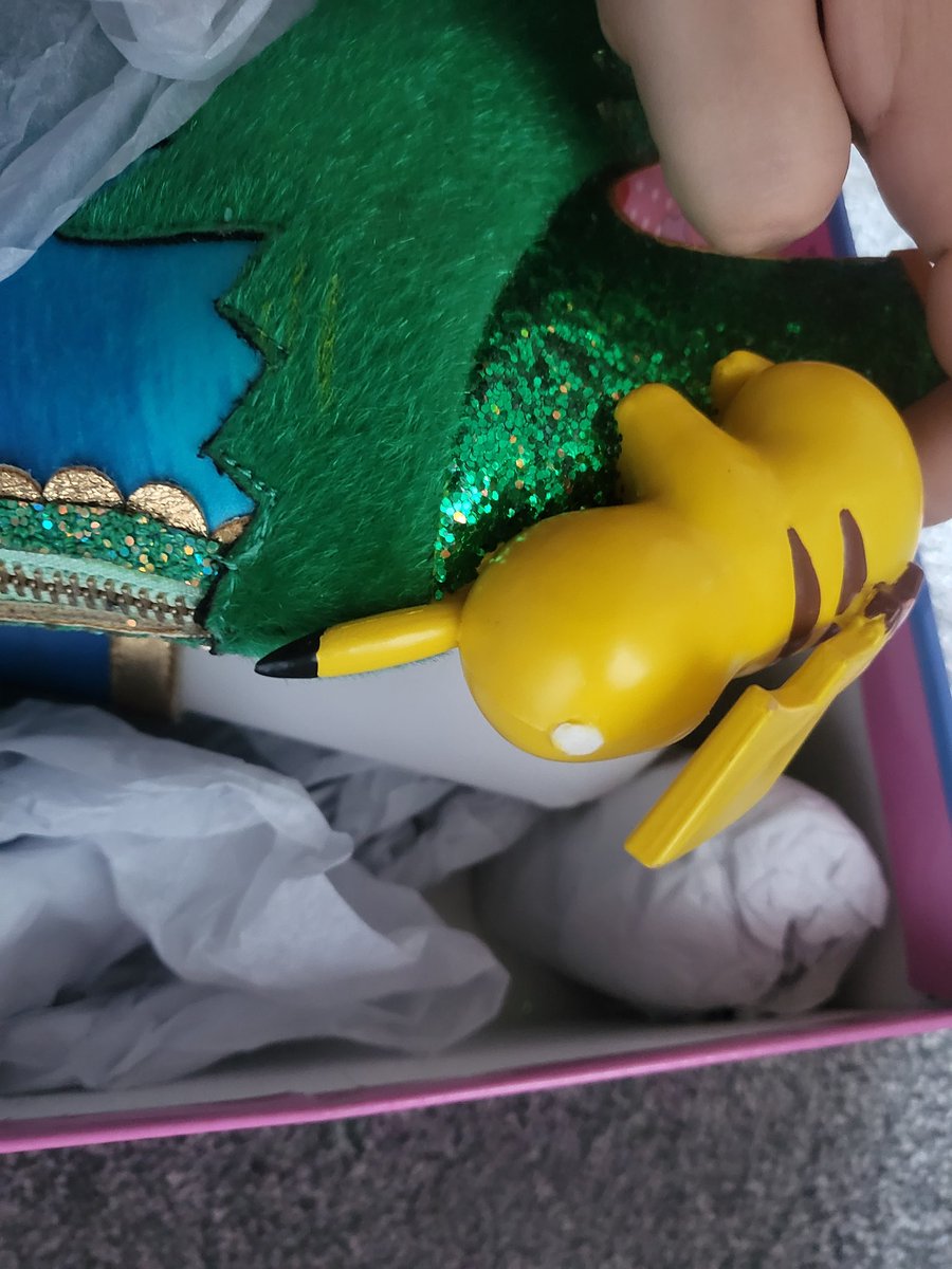 Simoneartist's tweet photo. @EmporiumShoe  refusing refund despite item being unworn just tried on. Being told shoes are delicate so not refunding is not good enough. Shoes are to wear, these are not fit for purpose. https://t.co/uvdKimFEqR