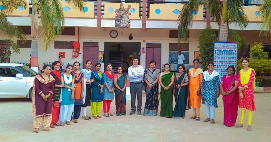 santa_nitk's tweet photo. Ond of the role of a teacher is to give hope and make students lives better than yesterday.
I strongly believe in right collaboration to create a #progressivethinkers
Thanks to Prof. Dr. Sharanbasavaraj Patil for the support. Appreciate it
Thanks to @qtpiofficial https://t.co/HGsAeQgIhg