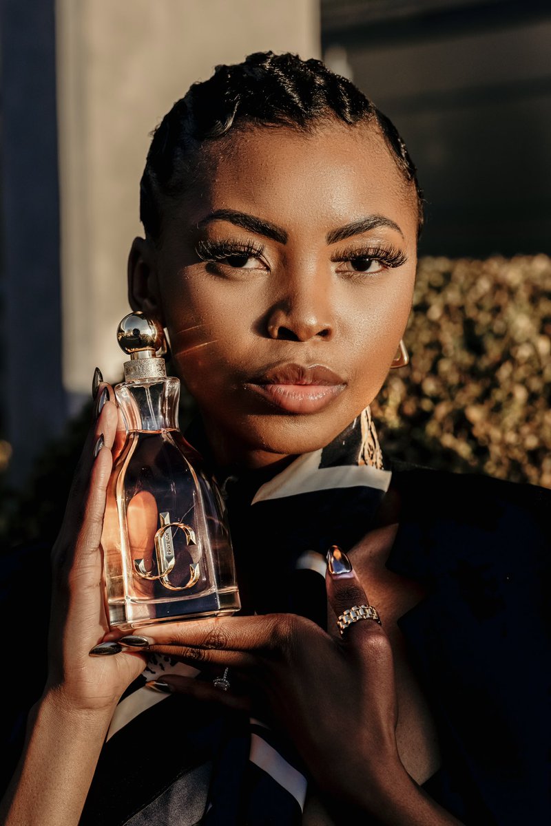 ayanda_thxbethe's tweet photo. “Do not waste time dreaming of great faraway opportunities; do the best you can where you are. Open your petals of power and beauty and fling out the fragrance of your life in the place that has been assigned to you.”

Thank you so much @bacher_andco 

Jimmy Choo, I want you xx https://t.co/yMcFlC6q34