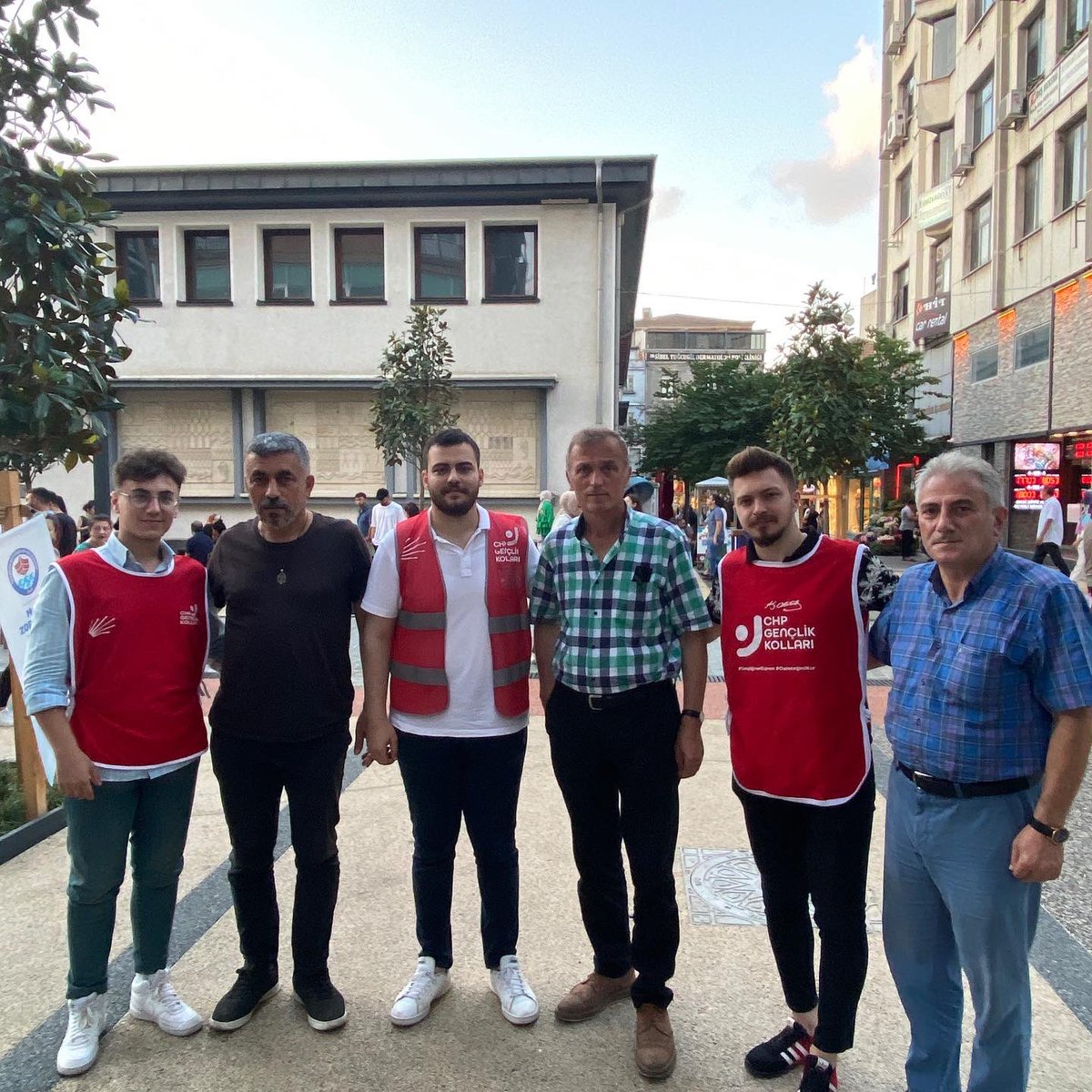 yeniparti61's tweet photo. Hız kesmeden çalışmalarımıza devam ediyoruz. 

Geliyor gelmekte olan! https://t.co/zeg0kwLrv6