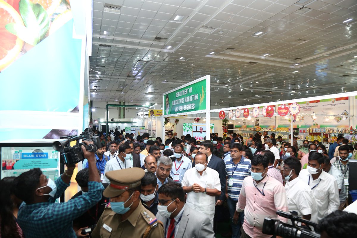 CII4SR's tweet photo. Welcome to the largest food expo - FoodPro 2022. You can come and explore various traditional food stalls, organic food stalls, special food processing units, and many more! 

What are you waiting for the most? Comment and let us know.

#ciifoodpro #FoodPro2022 #CII https://t.co/R2pjKn2dZf