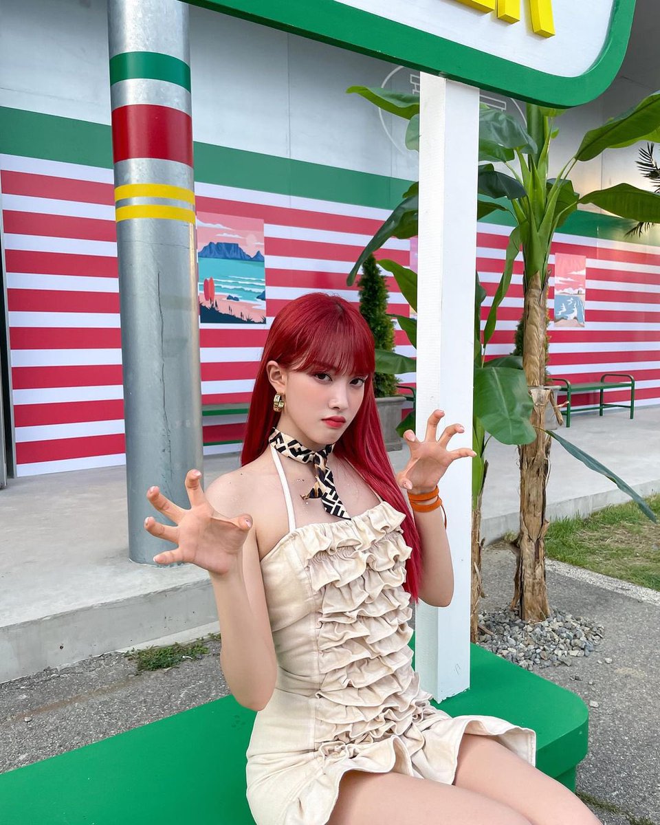swithcafe's tweet photo. instagram update #윤 #재이 https://t.co/54M9x108ri