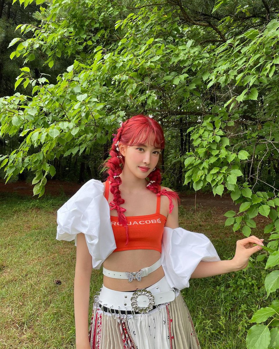 swithcafe's tweet photo. instagram update #윤 #재이 https://t.co/54M9x108ri