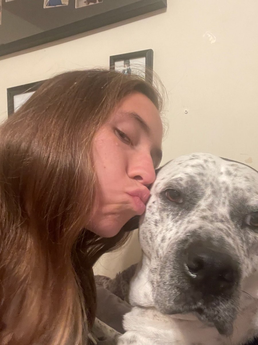 TakeItAwayPlay's tweet photo. Who can resist a cute puppy? My little sis modeling our shirt! If you are an extremely good kisser, come to our show tonight! First 14 in the theatre get one of our merch shirts! 💋 https://t.co/NAKiCU3r3H