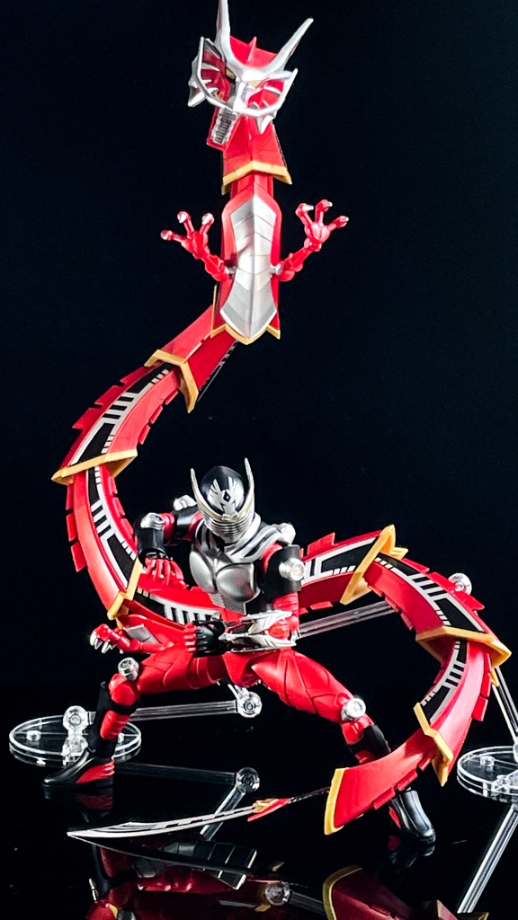tsune123's tweet photo. https://t.co/Rj7dWb9iqA
ブログ更新
#フィギュアライズ 　仮面ライダー　#龍騎　完成
プロポーションがとても似てて素晴らしい…龍騎っぽいポーズ沢山とれる。
#仮面ライダー龍騎　#plasticsmodel #ガンプラ #gunpla https://t.co/x58UlmRNLG