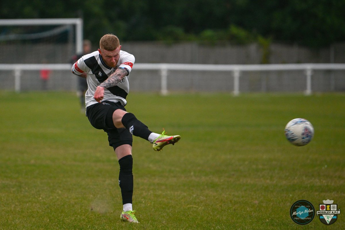 MossleyAFC's tweet photo. 🎥𝙋𝙡𝙖𝙮𝙚𝙧 𝙍𝙚𝙖𝙘𝙩𝙞𝙤𝙣🎥

We caught up with Jack Banister to get his thoughts on how pre-season has gone
⬇️
https://t.co/vLJujULajs

⚪⚫ https://t.co/lgATAy2OwW