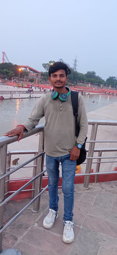 Upendra25702683's tweet photo. Jay ma saryu , jay shree Ram ЁЯЩПЁЯЪй
Maryada purushottam shree ram janmbhumi #shreeayodhya ji ke pavan bhumi ka darshan karne ka sobhagya huaaЁЯЪйЁЯЩП https://t.co/HyasXwcgAG