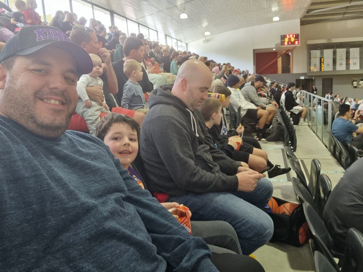 hellyeah09's tweet image. Finally get to see the @saintmaryshoops @smcgaels in action and bring the boy with me! #gogaels