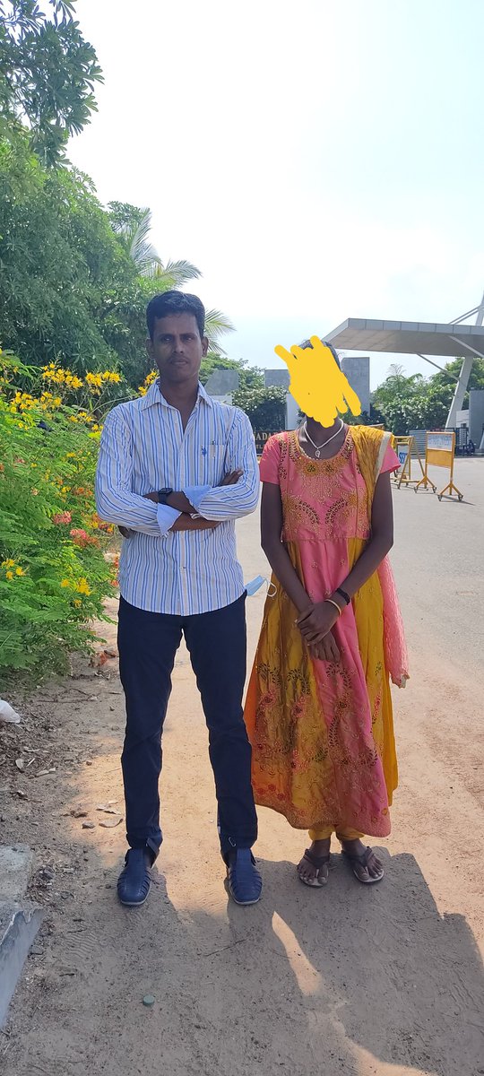 SimmaMaths's tweet image. திங்கள் அன்று சென்னை SSN கல்லூரியில் நடந்த Full Scholarship   ற்கான  Aptitude exam and interview இல் கலந்து கொண்டு   BE IT சேர தேர்ந்தெடுக்கப்பட்டுள்ளார் எனது அரசு பள்ளியில் பயின்ற மாணவி.இது விளம்பரத்திற்கான பதிவு அல்ல. அரசு பள்ளிகளில் பயிலும் மாணவர்களும் திறமை மிக்கவர்கள் தான்.