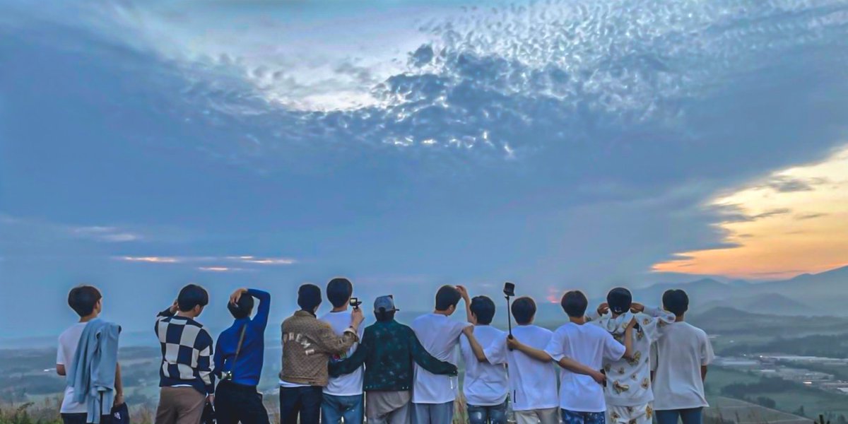 IzaAvril's tweet photo. Hi it's been 730 days since you all debut
Thank you for being my home, my safe place, and my friend during my hardest time. I will keep on supporting all of you, and you all deserve to be happy and all the love in this world. https://t.co/8nYumMr7p5
