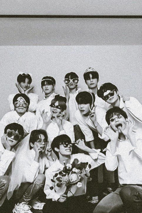 IzaAvril's tweet photo. Hi it's been 730 days since you all debut
Thank you for being my home, my safe place, and my friend during my hardest time. I will keep on supporting all of you, and you all deserve to be happy and all the love in this world. https://t.co/8nYumMr7p5