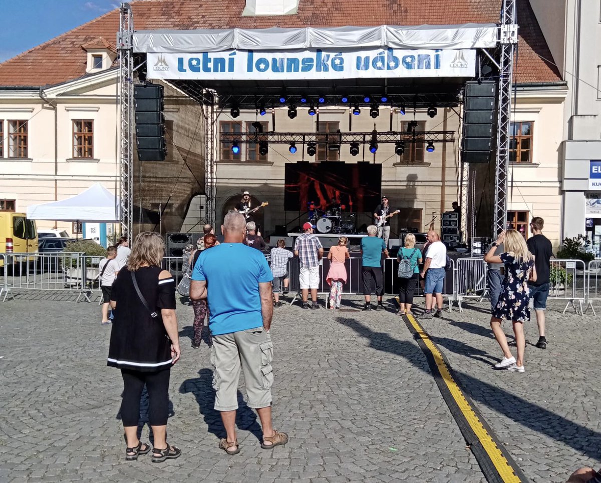 MojeLouny's tweet photo. V sobotu se konalo ve městě vábení… #lounskéetnivabeni #vabeni @MojeLouny @MestoLouny https://t.co/birH9RLC0j