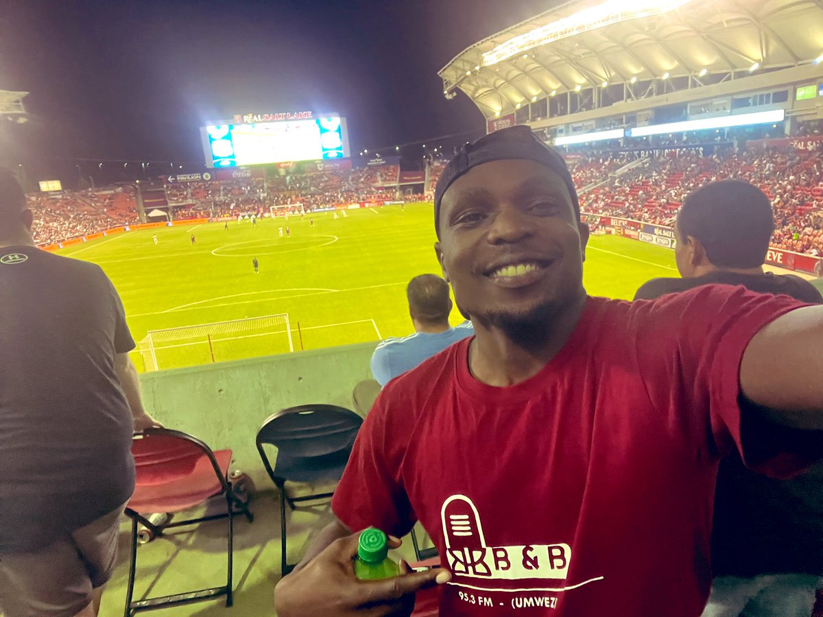 machadpro's tweet photo. Nkaba narebye umusitari Gareth Bale na Chiellini tayali🤗 B&amp;B FM UMWEZI Ntaho iba itari niyo yaba ari mu kirere pfa kuba hari imikino😅!MLS https://t.co/Mk1Z9qrONE