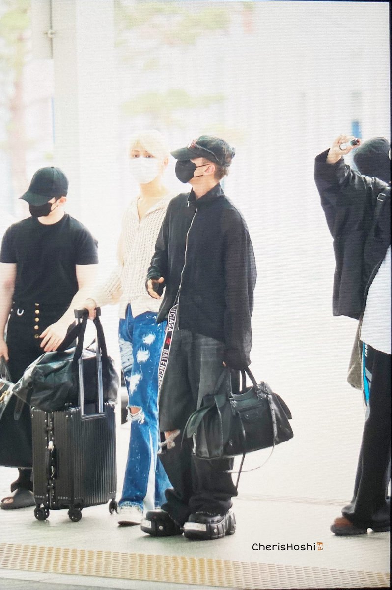 220807 인천 출국 
#SEVENTEEN     #세븐틴     #호시 #hoshi #권순영 #权顺荣 #ホシ