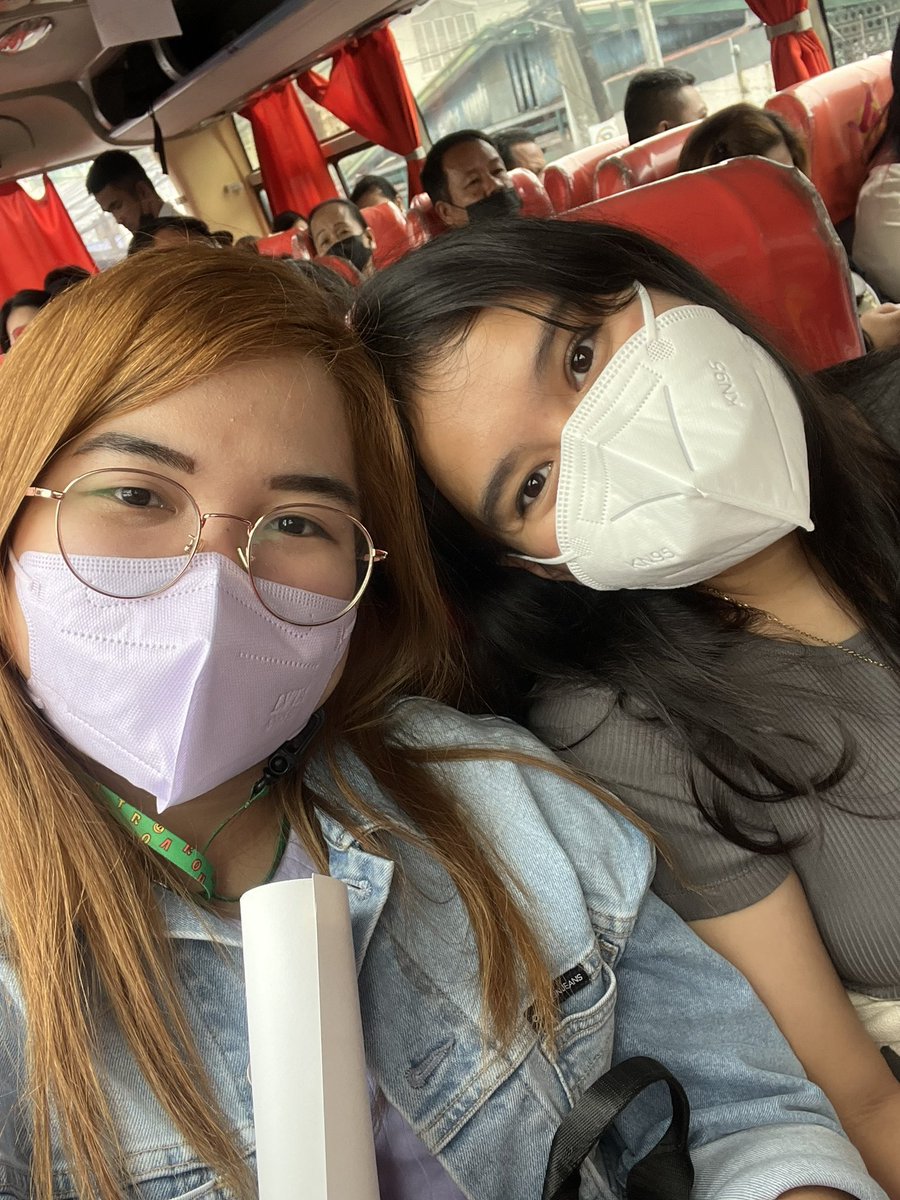 saerwenostariel's tweet photo. JOTM hangover!!! Going back home now! #PaTrish π @moontrishaa https://t.co/hT08gJQ5gj
