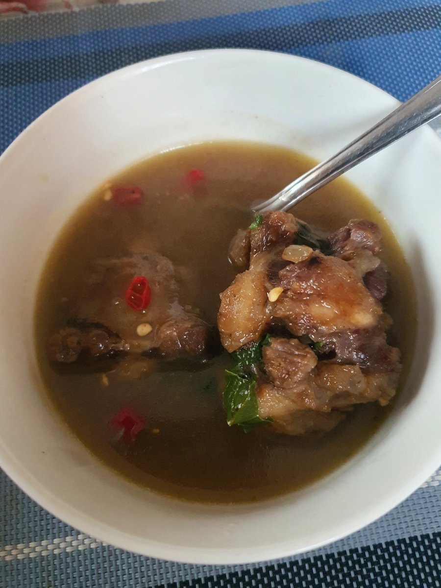 jacksotwister's tweet photo. #BreakfastForLegends #Breakfast #oxtailSoup #chillies #BeatTheCold https://t.co/uRASXBawSs