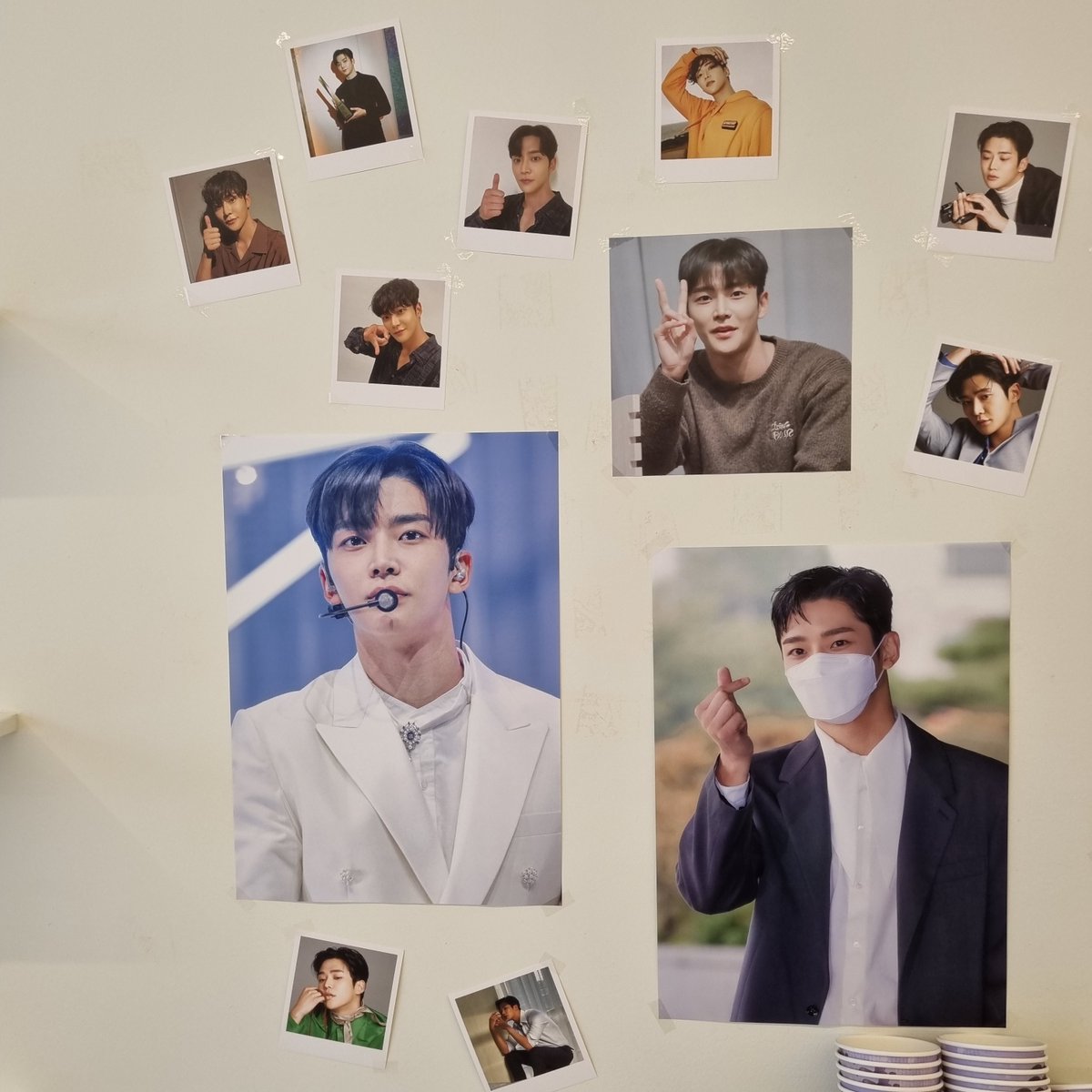 #향기로운_보랏빛의_8월

석우 생일기념 꽃 구매🥰
오랜만에 꽃 사니까 기분좋댜
럭드 사진들도 너무 귀여워요
나눔 존에 있는 스티커랑 포카도 넘 귀여우니까 가시는 분들 꼭 챙기기! 예쁜 석우 많이많이 보게 꾸며주셔서 감사합니다~