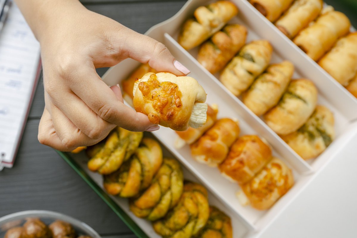 Did you have your breakfast yet? ☀️

تريقتوا والا بعد؟ ☀️

#ServeBakery #NewWeek #Fatayer #Yum #Bakery #Kuwait #Dessert #سيرڤ #الكويت #فطاير