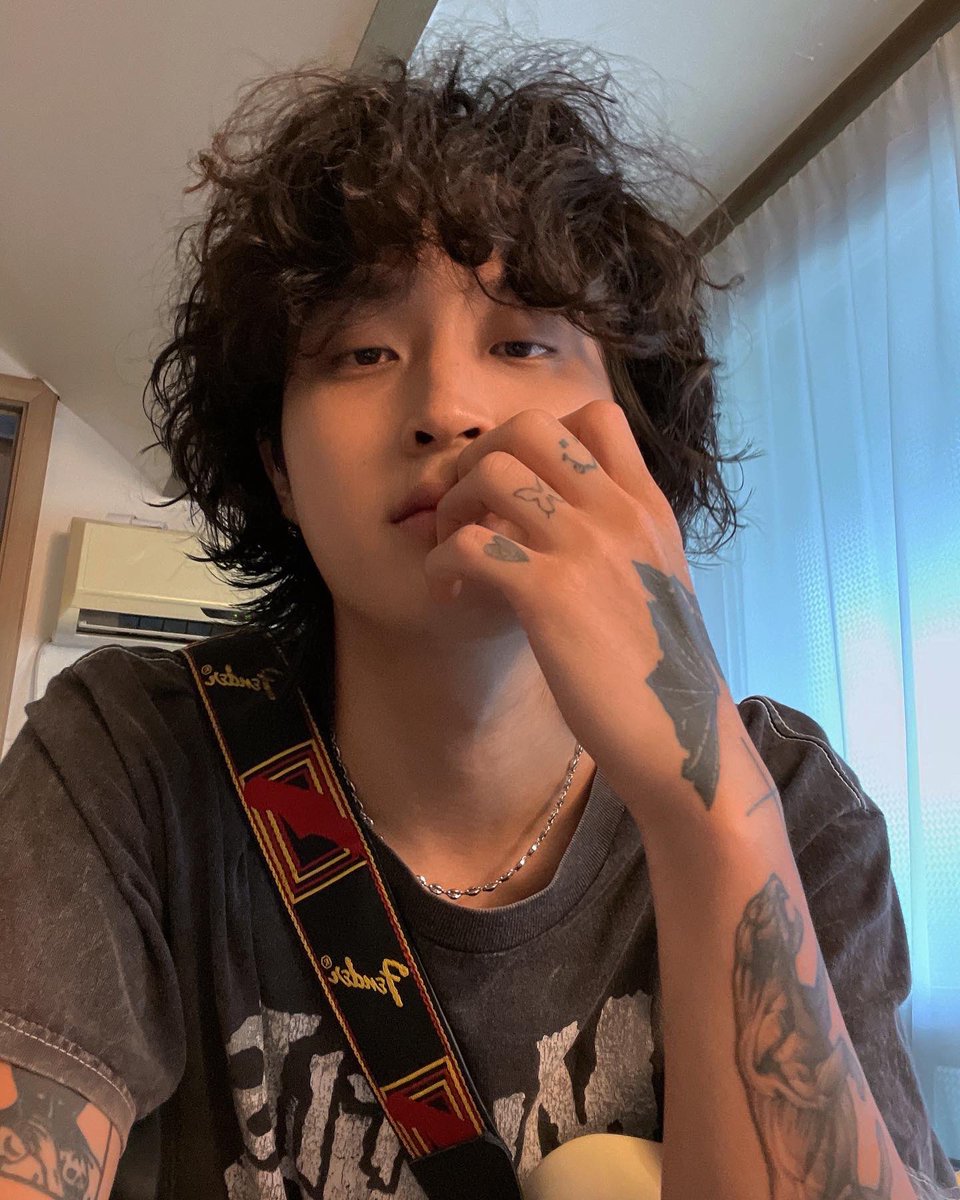 dive_fa's tweet photo. 🎸⚡️ https://t.co/FzXIffvVfU
