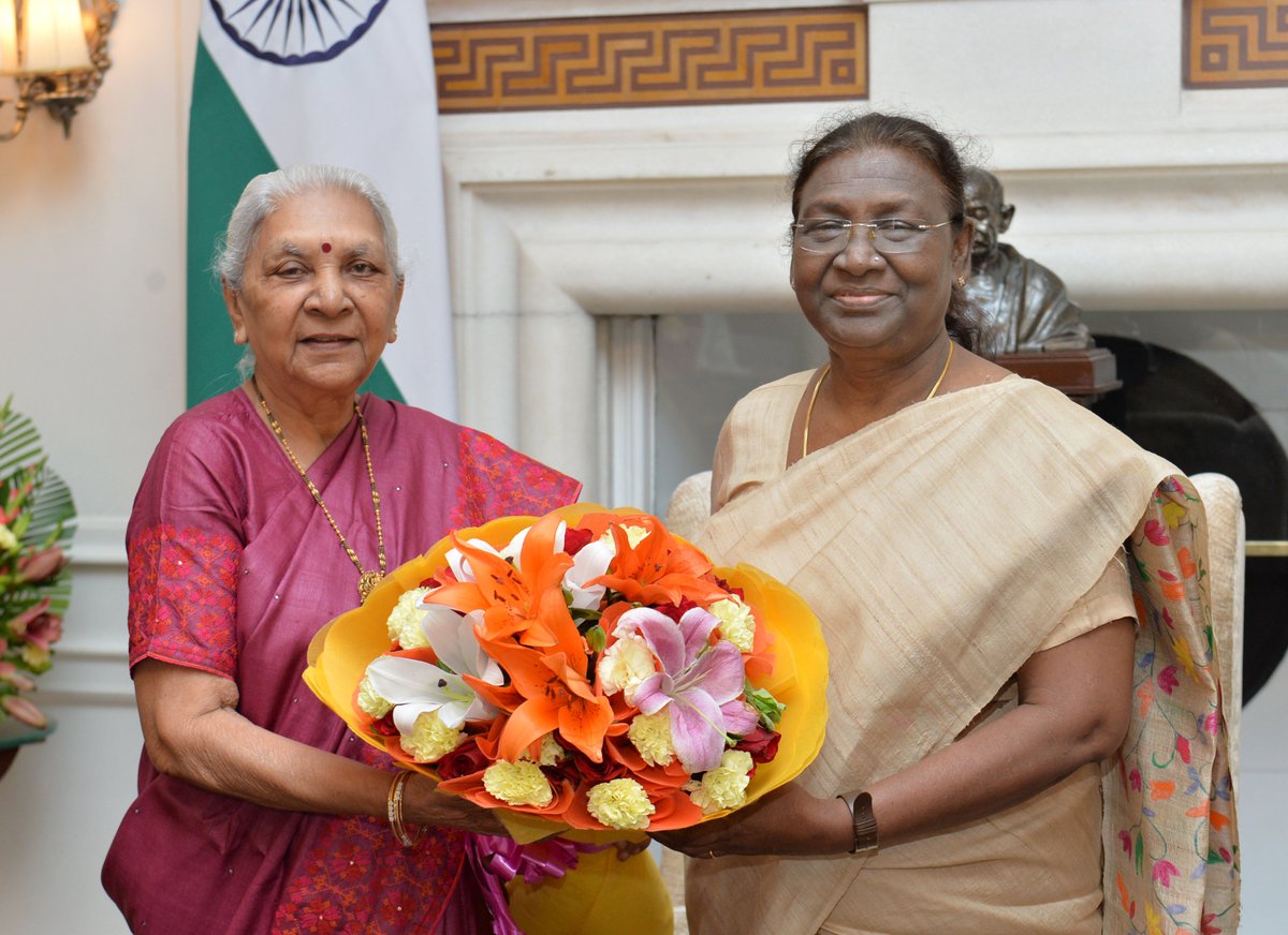 Governor of Uttar Pradesh Anandiben Patel called on President Droupadi Murmu at Rashtrapati Bhavan