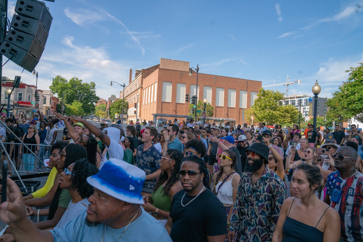 JosephA49226585's tweet photo. #dcfunkparade

#criticalconditionbanddc https://t.co/ag0YZ5Y6JE