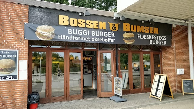 Random Restaurant on Twitter: "Restaurant Bossen Og Bumsen; Sundvej 115, 8700 Denmark; https://t.co/TnrJPUzfVb https://t.co/3FNGIMV629" / Twitter