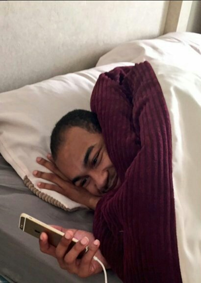Malindy__'s tweet photo. When you're Single and the only entertainment you have is Twitter! https://t.co/z0YCQbIfgO