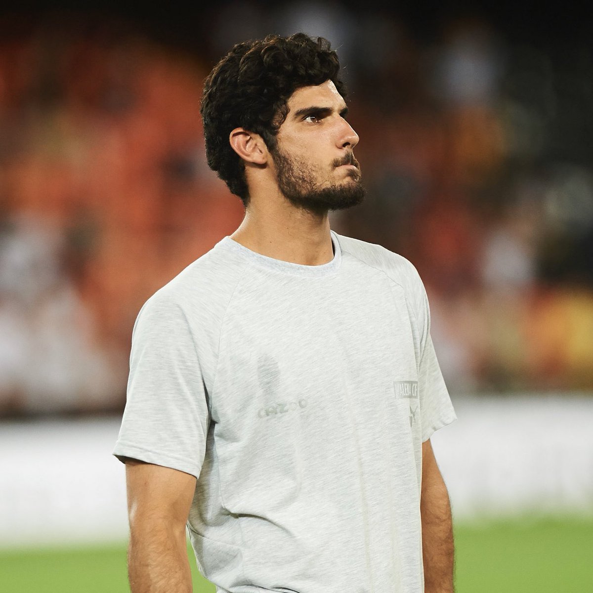 TalkingWolves's tweet photo. Valencia are prepared to accept a bid from Wolves for Gonçalo Guedes for more than £27m.

Discussions still ongoing on player side.

🗞 @FabrizioRomano 

#WWFC | #Wolves https://t.co/fKBbuXb7e6
