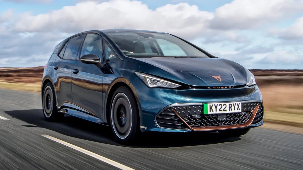 SundayWorldCars's tweet photo. Serious ELECTRIC vibes in today’s #Motormouths as we test drive two amazing EVs. @DaraghKeany is in the 2nd-gen Jaguar iPace and @Breakingbadbob is in the new Cupra Born. 

Read both in today’s @sundayworld https://t.co/XFTxBuWujT