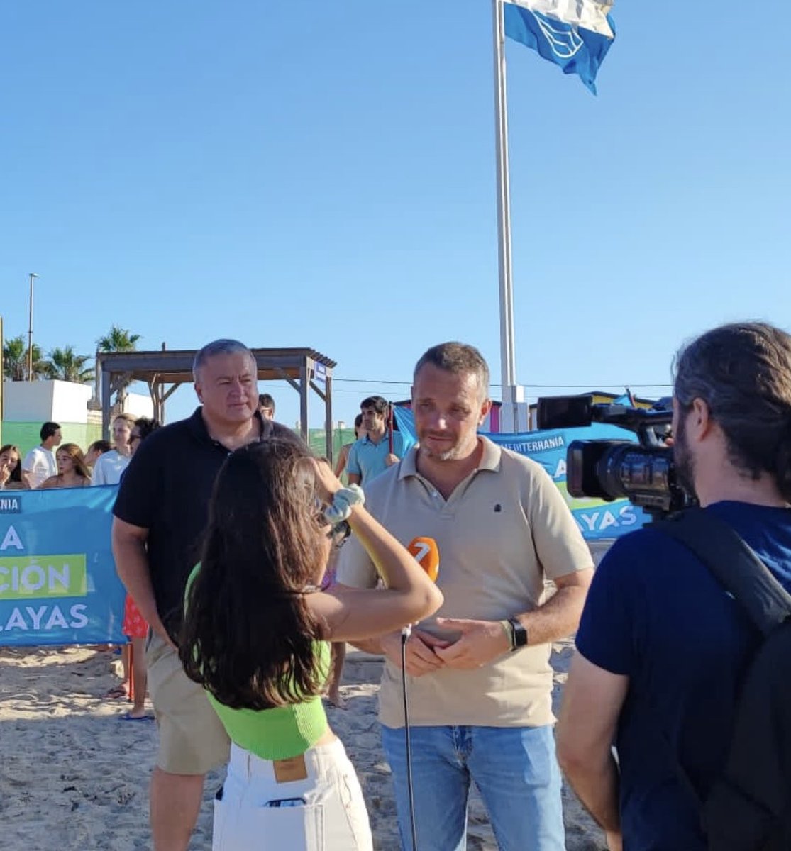 bernabepaco's tweet photo. Ayer @quinosegado y yo estuvimos junto a nuestros vecinos de Cabo Palos y Los Nietos en las concentraciones que @MEDITERRANIA__ convocó en todo el litoral para defender las viviendas que Sánchez quiere injustamente demoler. El PP de @LopezMirasF siempre junto a esas 400 familias. https://t.co/P0hm3ygpBD