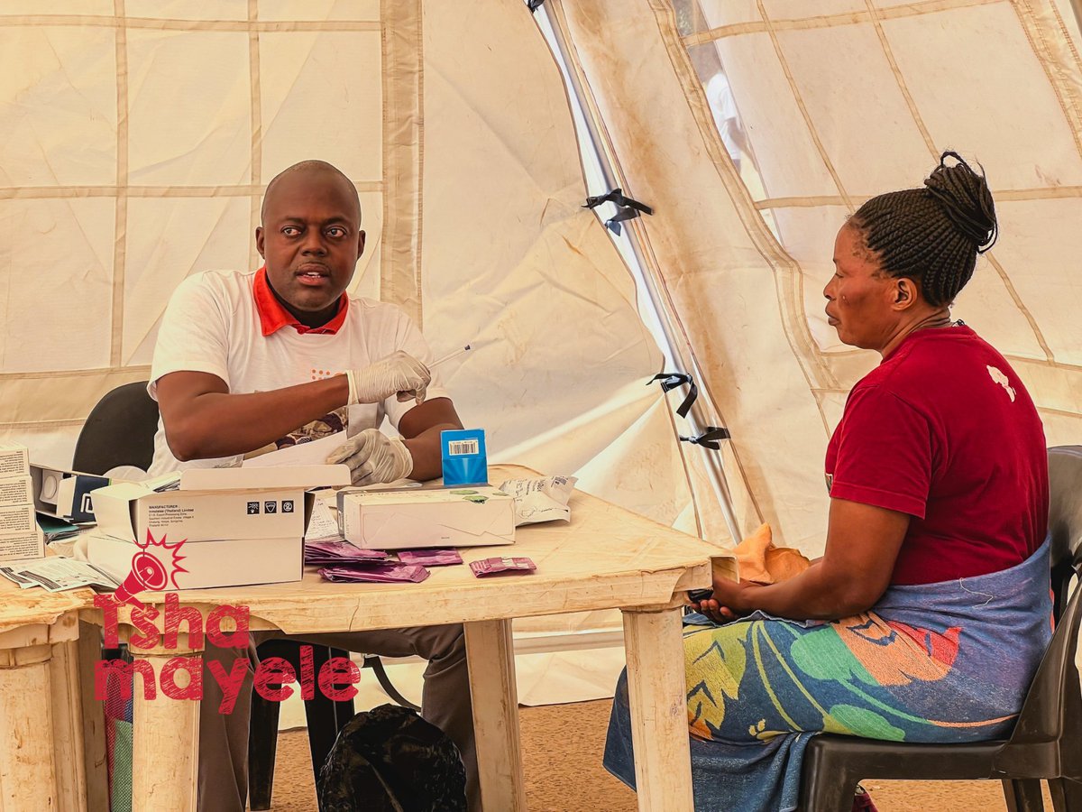 PriscaSumaili's tweet photo. Partenaire de mise en œuvre de #TshaMayele, sous le lead d'@AfriyanRDC, avec l'appui de L'@UNFPARDC, les @ailesducoeur1  a lancé cette campagne de sensibilisation couplée à l'offre des services en Planification Familiale ce Vendredi 5 Août au centre des jeunes de Katuba à L'shi https://t.co/yPdlNJComX