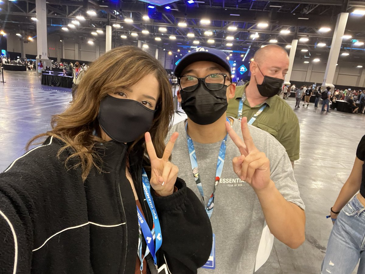 Aj_Natividad's tweet photo. @pokimanelol nice meeting you!! Hoped you enjoyed Evo 2022!! #Evo2022 #Valorant #QueenOfTwitch https://t.co/4VhEVRpC5E