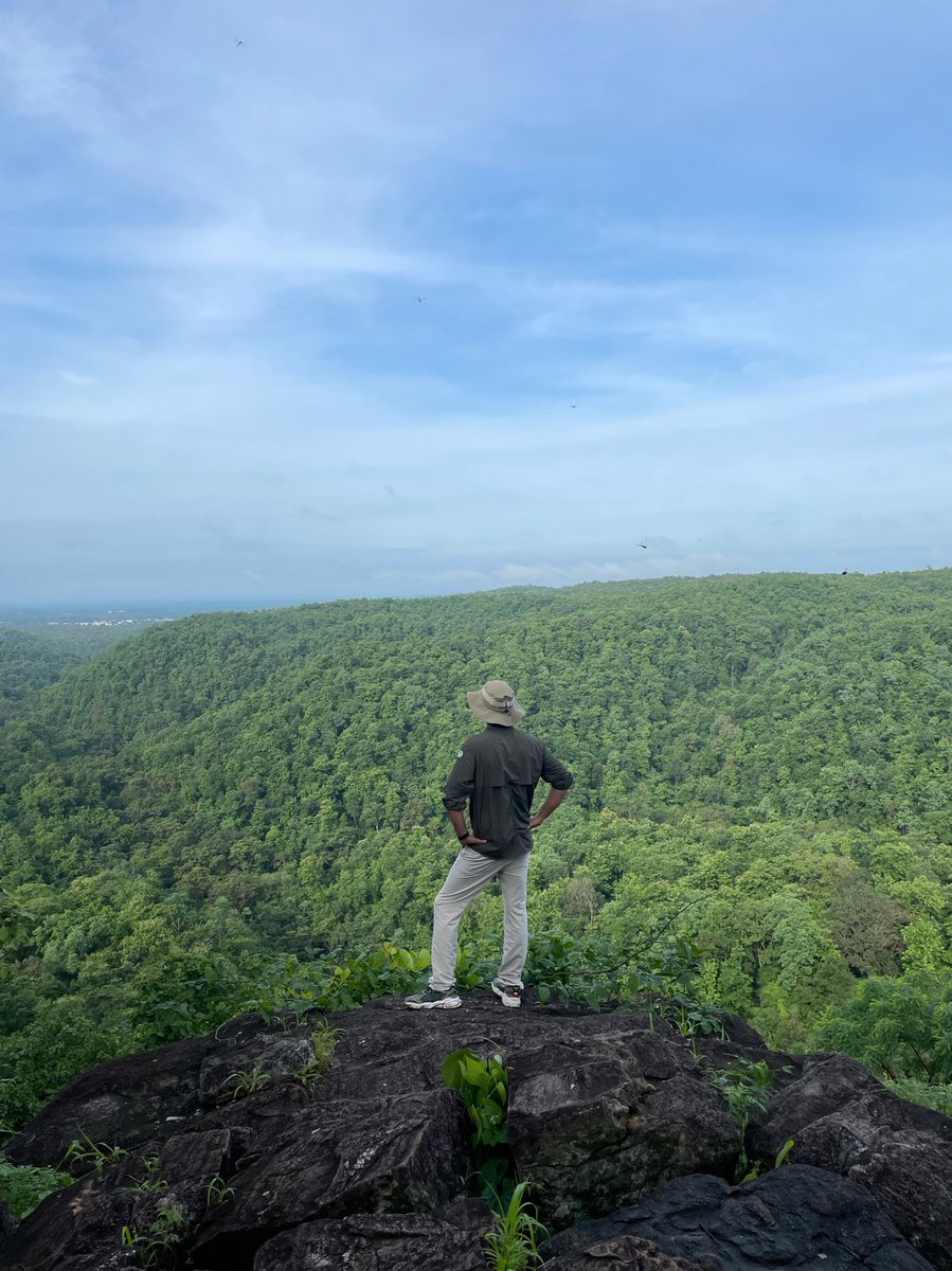 DhananjayS90's tweet photo. Delighted to have visited #Rukhad and be be reminded of just how diverse our country is.
Will be back to see #KuraiGadMale soon enough
#IncredibleIndia #Pench https://t.co/lTFl7Tpsq0