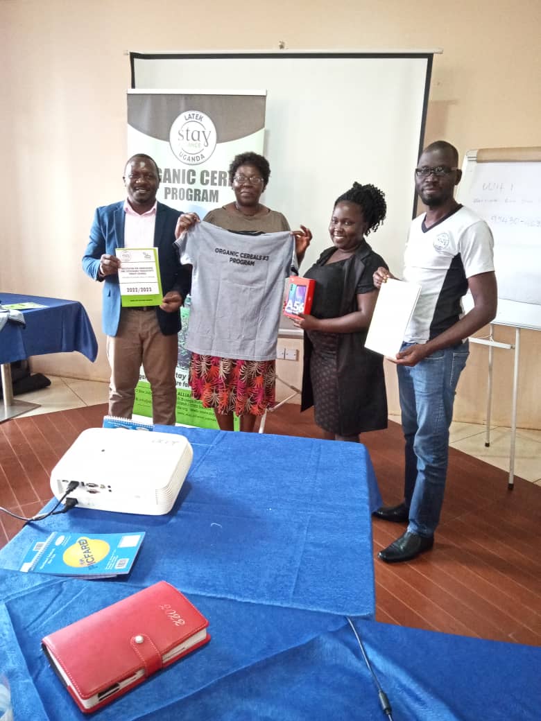 LatekStay's tweet image. New Programs Launch and Kick Off
After the launch, the team was able to witness farmer trainings and distribution of project materials for Organic cereals #3 in East and Central Uganda. 
#MAIO Sacco #Balikyewunya Farmers Group #FINASP