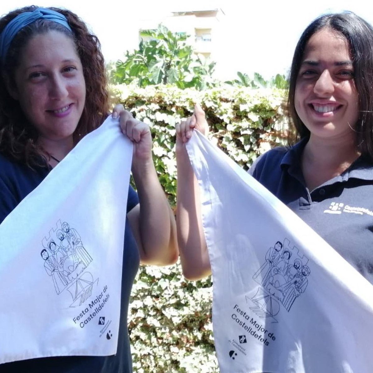 🎉 Vols aconseguir el teu mocador i la banderola de Festa Major?

📌 A partir de DILLUNS 8 d'agost, disponibles a les oficines de turisme del centre i de la platja. Els mocadors també es poden aconseguir a la #Biblioplatja <a href="/bcastelldefelsr/">bibcastelldefels</a>