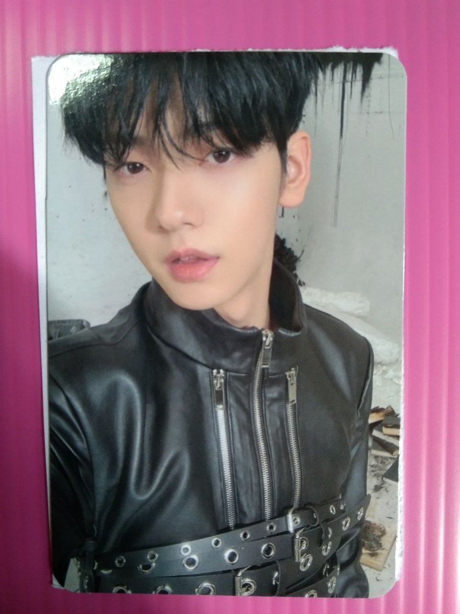 dinnaaqeelah's tweet photo. WTS‼️
📌Beomgyu hate ver lenticular card : RM15
📌Soobin hate ver pc : RM30
📌Soobin hate ver postcard : RM5
✨exc postage only!
✨comment to claim!
*help me by buying them
*help me rt this post!
#pasartxt #txtmy https://t.co/WCOVAhzov9