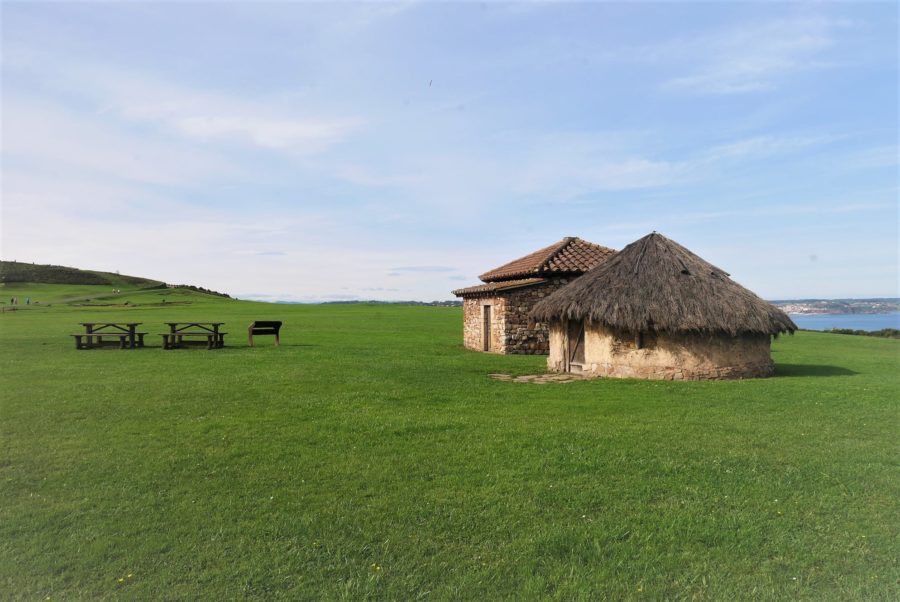 lacosmopolilla's tweet image. Una visita a Campa Torres, el pasado astur - romano de Gijón 👇 
lacosmopolilla.com/parque-arqueol… #Xixón #Asturias @GijonTurismo