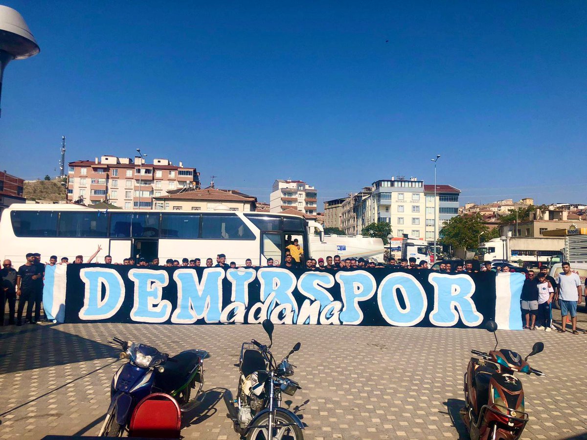 Sevdamızı yaşadık şehirden şehirlere✌🏻
#AdanaDemirspor