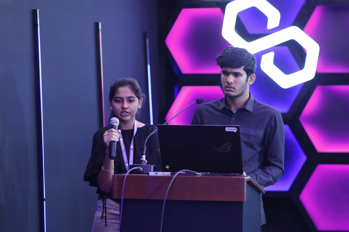 devfolio's tweet photo. Splitwise for Web3? 👛

@gaharavara and @0xpooja6 are building DiSect, a service that allows two or more wallets to buy anything on Web3, such as an NFT asset or ERC20 token.

👉 https://t.co/zHN5HKLLOg https://t.co/vB7OyW6cka