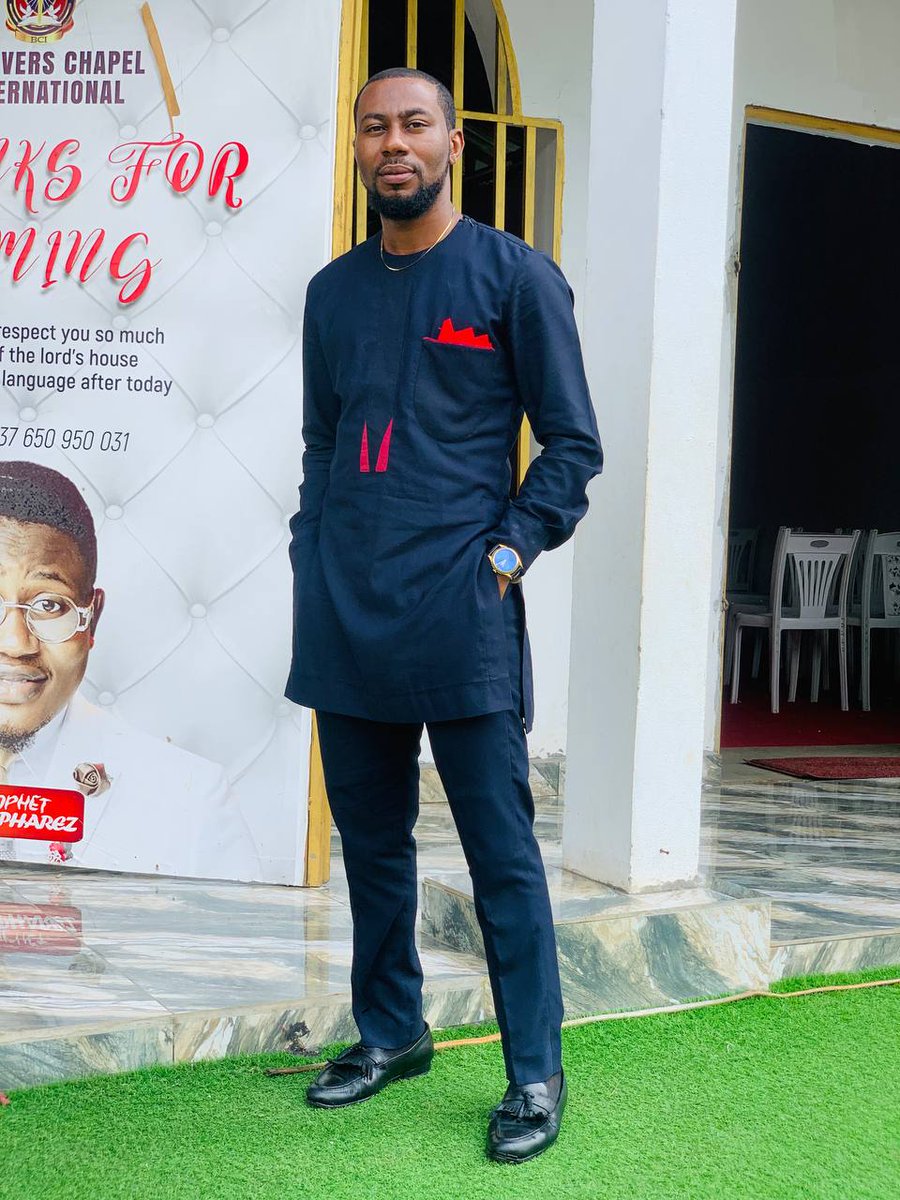 ManTiger_cmr's tweet photo. Happy Sunday Family!

A #Single_Brother is humble in #Fineness.

The Glory of the Lord is Loud! https://t.co/klHIkhAHMs