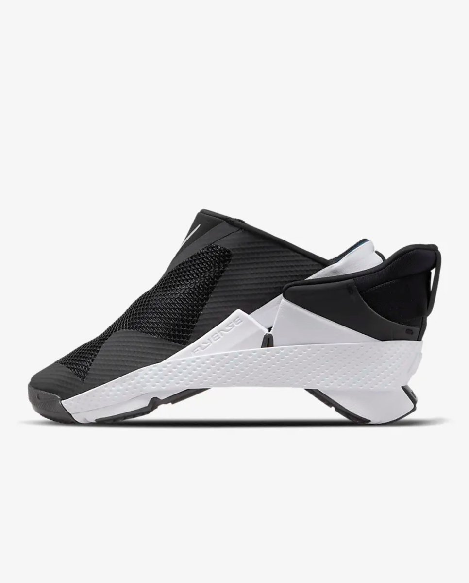 SOLELINKS's tweet image. Ad: Nike Go FlyEase under retail via @nikestore 

$96.97 Black/Anthracite =&amp;gt; bit.ly/3OZMEjO

$100.97 Black/White =&amp;gt; bit.ly/3vLR4E1