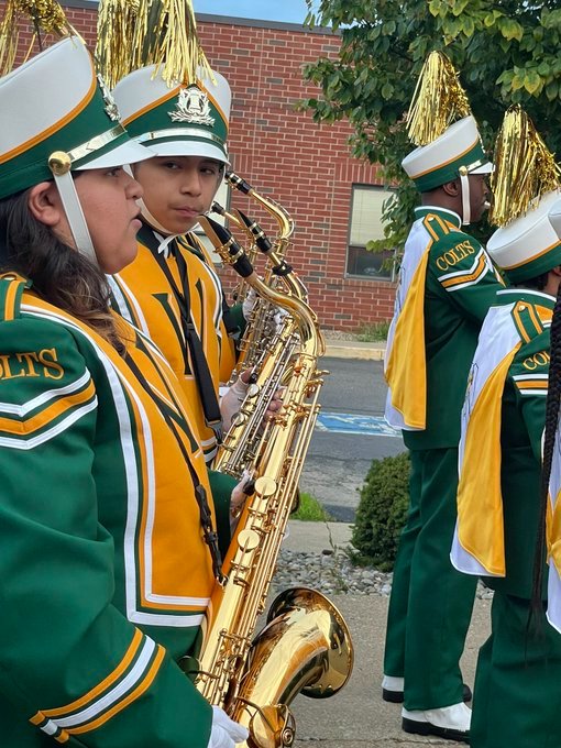 RalphSOFKCOH's tweet photo. @WorthingBand the HISD WORTHING COLTS Band strutted at 2022 Pro Football Hall of Fame in honor of Cliff Branch who became the 2nd Colt grad to join elite football group . Mike Singletary was the first
Otis Taylor should be the 3rd.
Sunnyside represented in Canton,Ohio! https://t.co/k6Cx4Blgcf