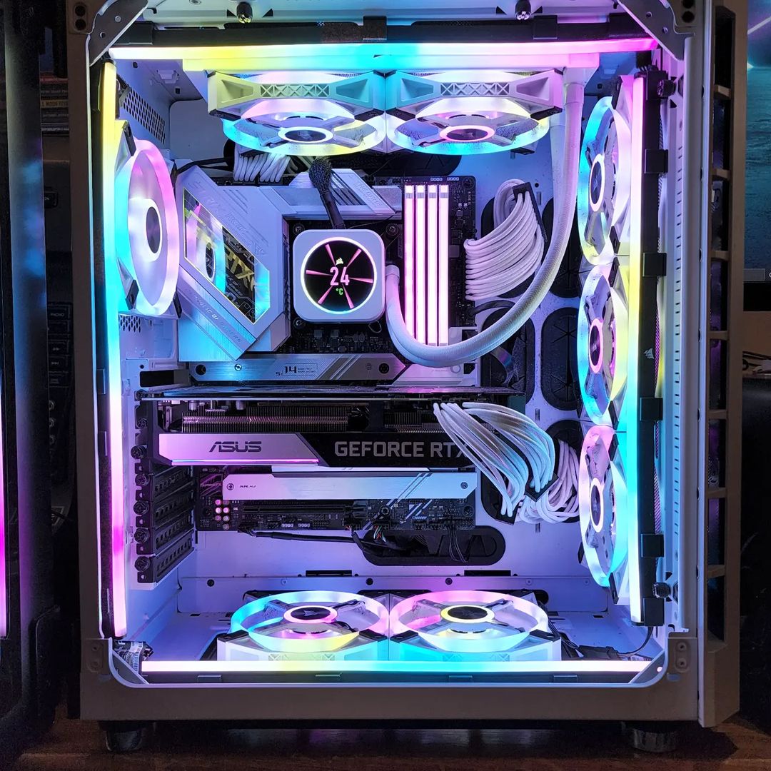 CORSAIR on Twitter: "The this build is big, beautiful, and bright 🥰 📷: @ladygamer955 https://t.co/PCWhzSuQe3" / Twitter