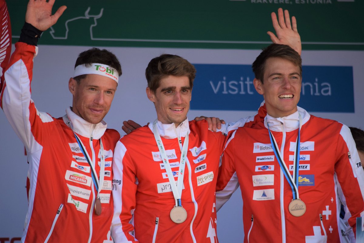 SwissOTeam's tweet photo. Zum Abschluss der #eoc2022 gewinnt das Schweizer Herren-Team die Bronzemedaille! 🙏🥉
#eoc2022 #swissoteam #swissorienteering #orienteering #trimtex #truegrit https://t.co/k8TI9DrEum